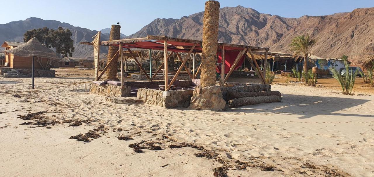 Diana Beach Camp Hotell Nuweiba` Exteriör bild